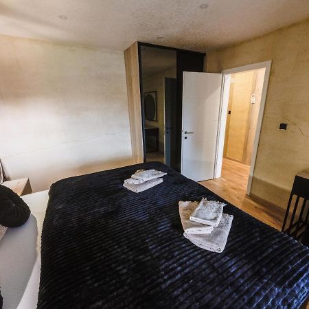 Apartman Stari Toranj II Apartamento Vukovar Exterior foto
