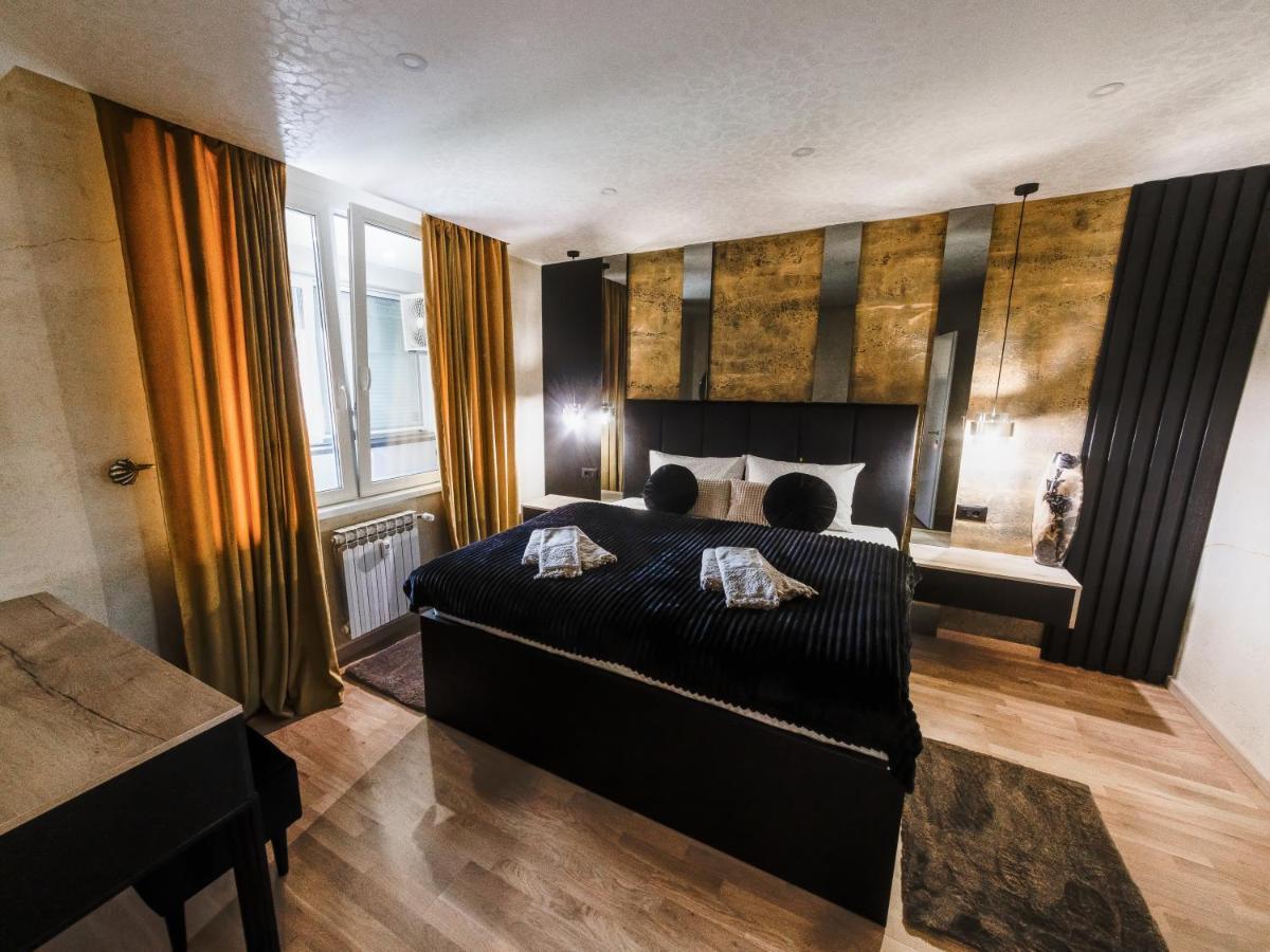 Apartman Stari Toranj II Apartamento Vukovar Exterior foto