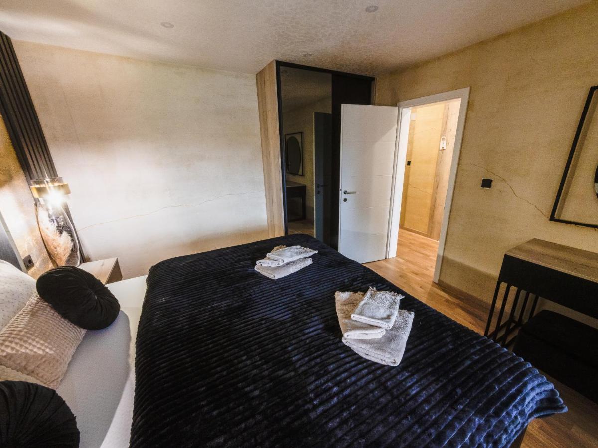 Apartman Stari Toranj II Apartamento Vukovar Exterior foto