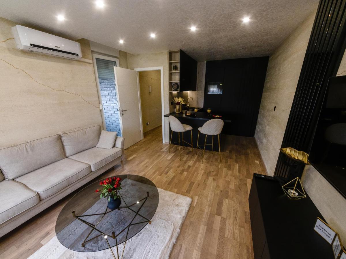 Apartman Stari Toranj II Apartamento Vukovar Exterior foto